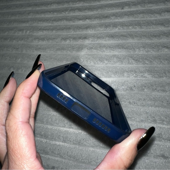 Case iPhone 12 Pro Max Case w/matching pop socket/ pre owner - Picture 8 of 16